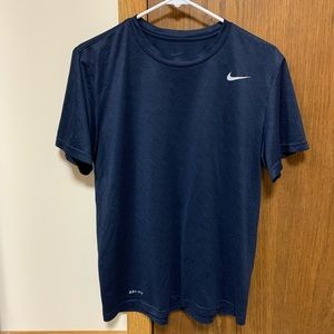 Navy Nike t-shirt